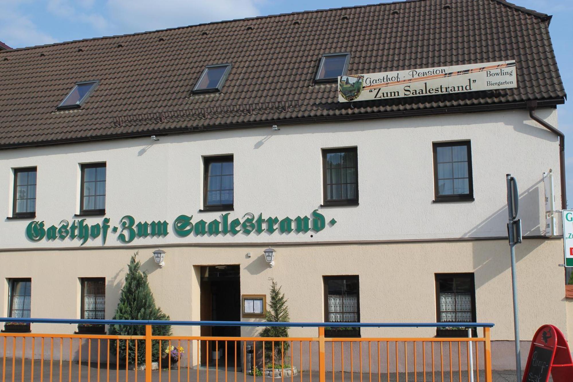 Gasthof & Pension Zum Saalestrand Bad Dürrenberg Extérieur photo